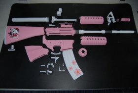 hello+kitty+gun.jpg